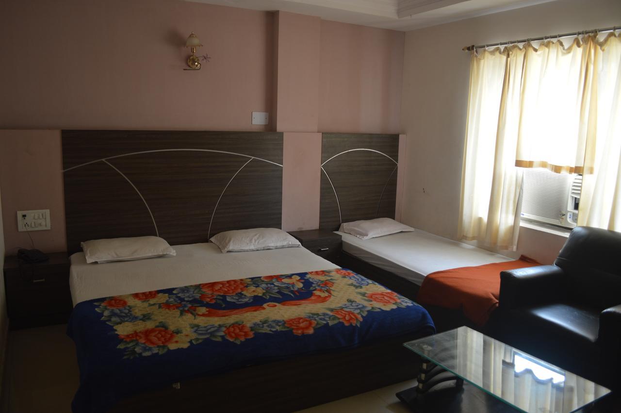 Hotel City Palace Brahmapur Quarto foto